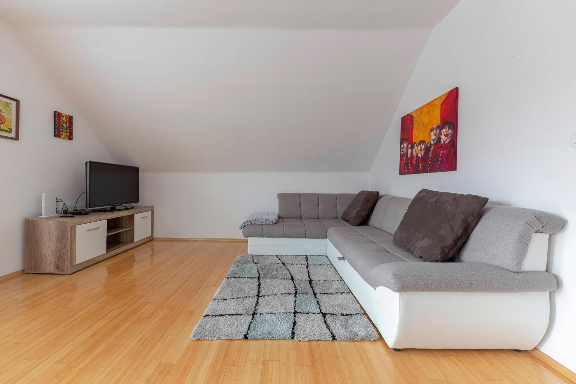 Apartment Tati Dol pri Ljubljani Exteriör bild