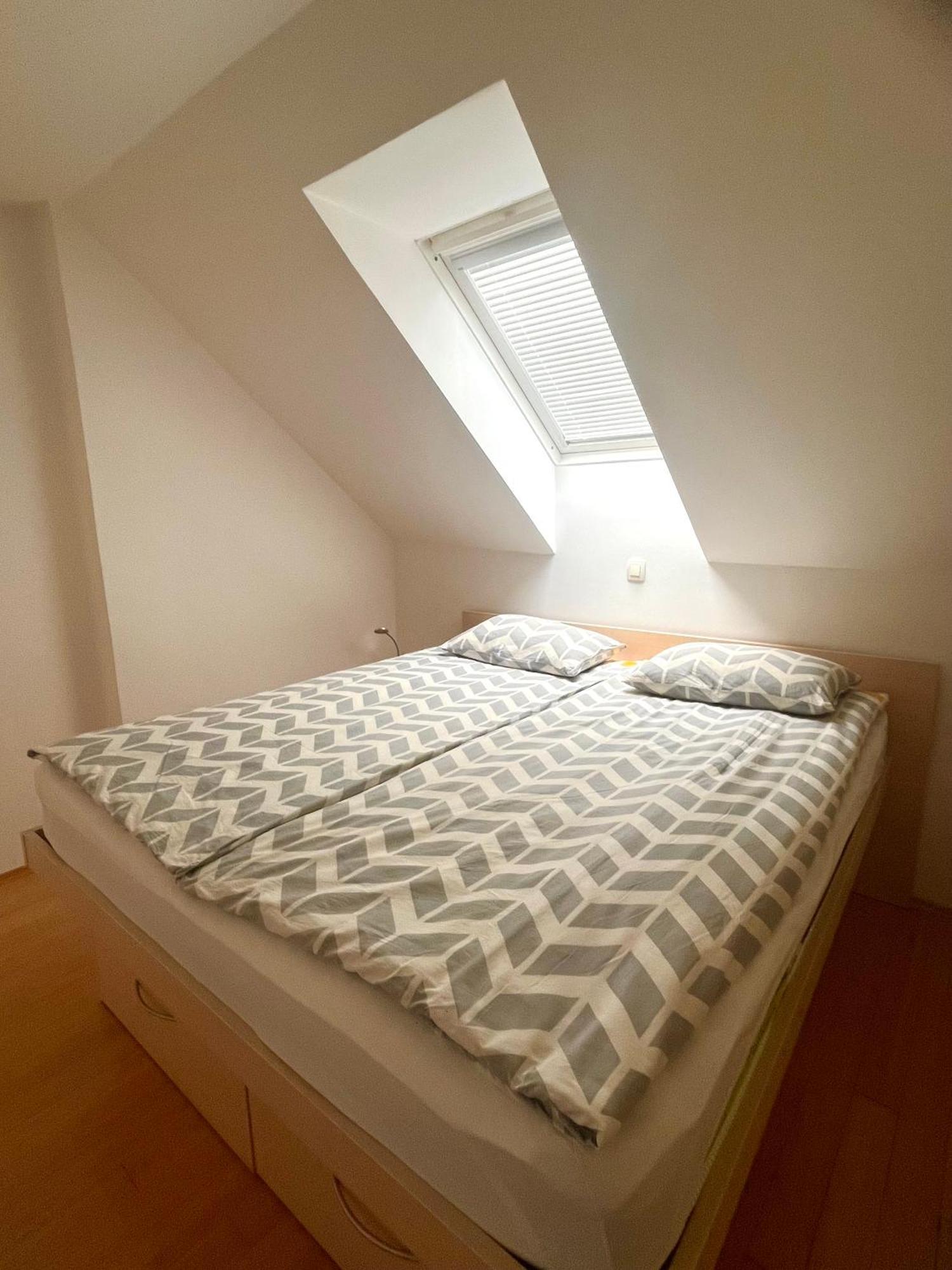 Apartment Tati Dol pri Ljubljani Exteriör bild